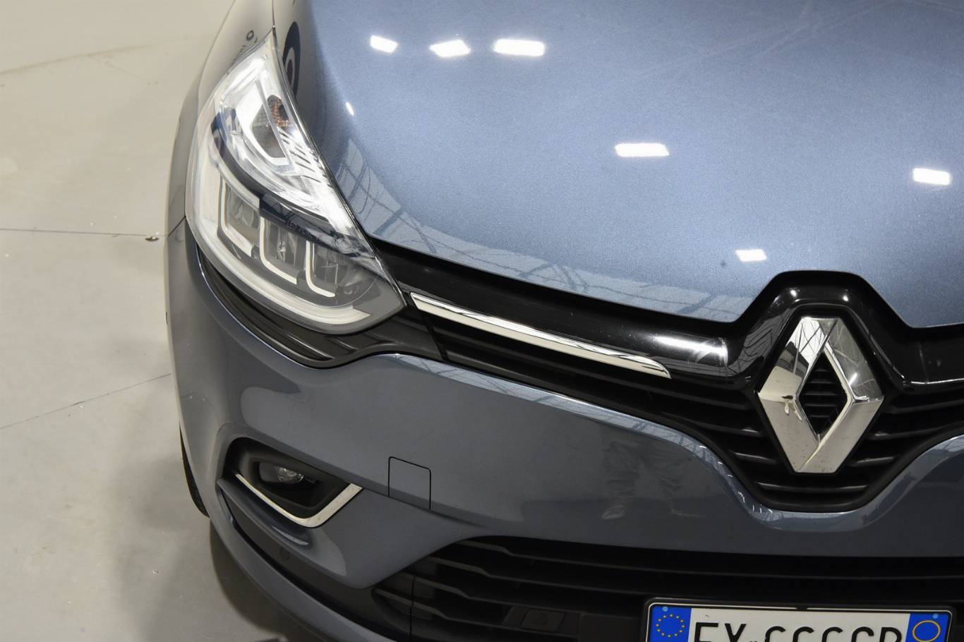RENAULT Clio 17