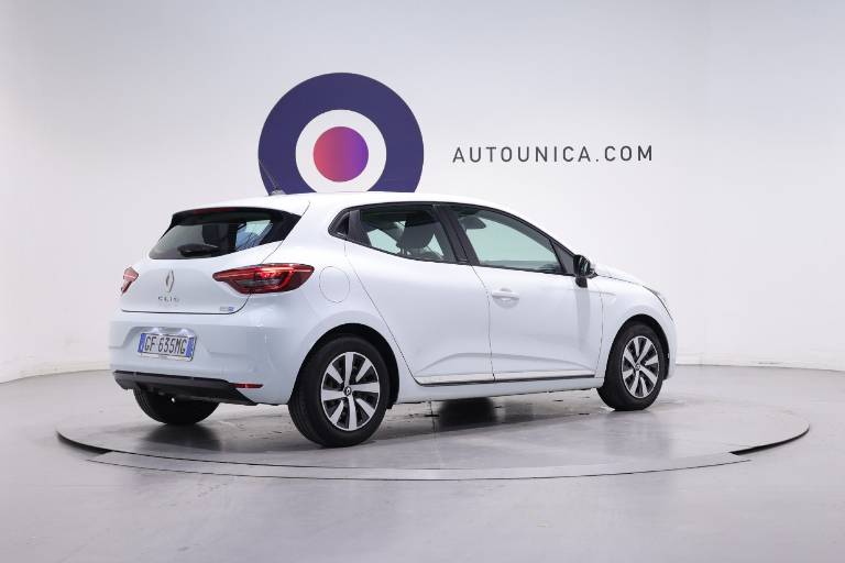 RENAULT Clio 4