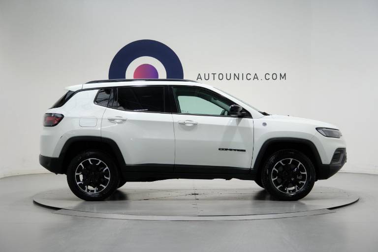 JEEP Compass 4