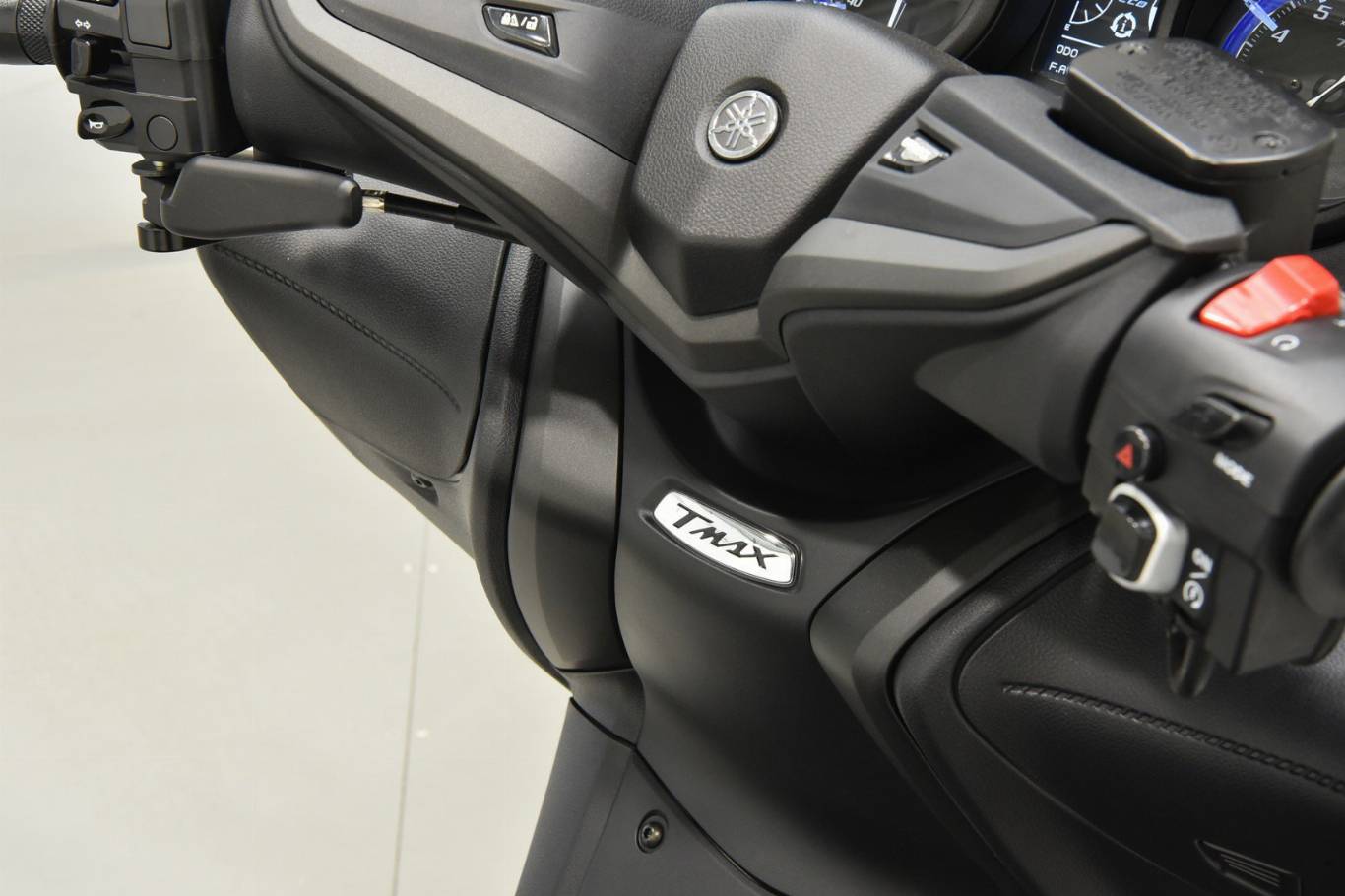 YAMAHA T-Max 560 55