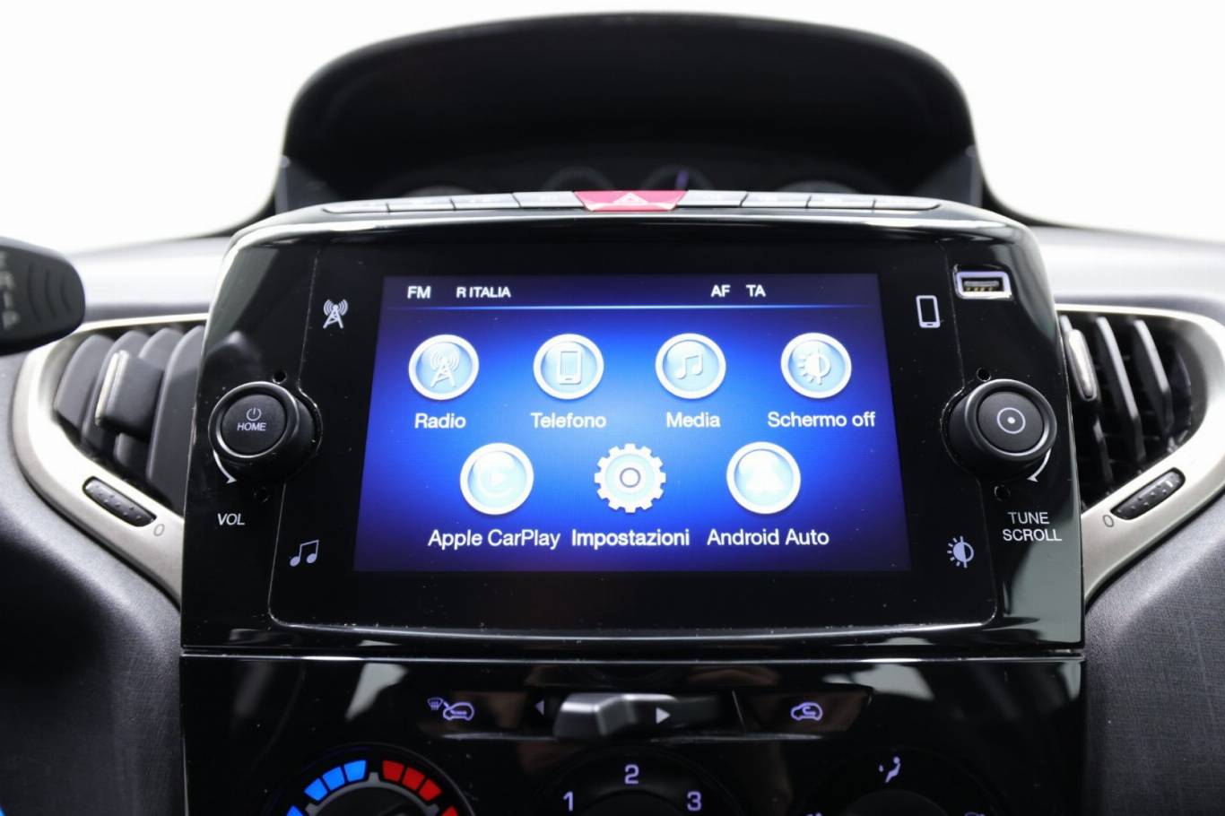 LANCIA Ypsilon 9