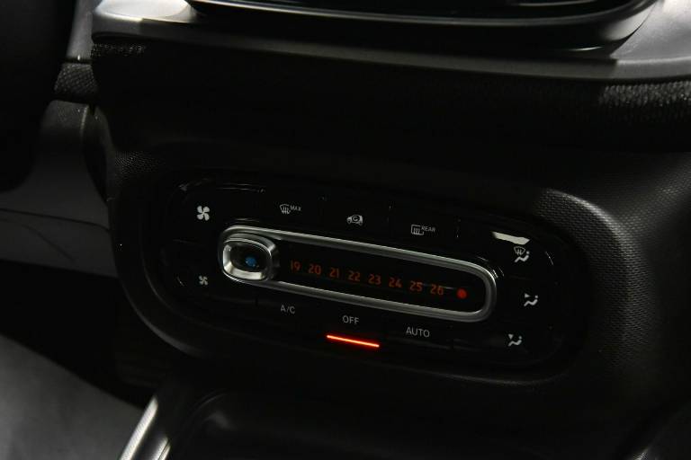 SMART ForFour 24