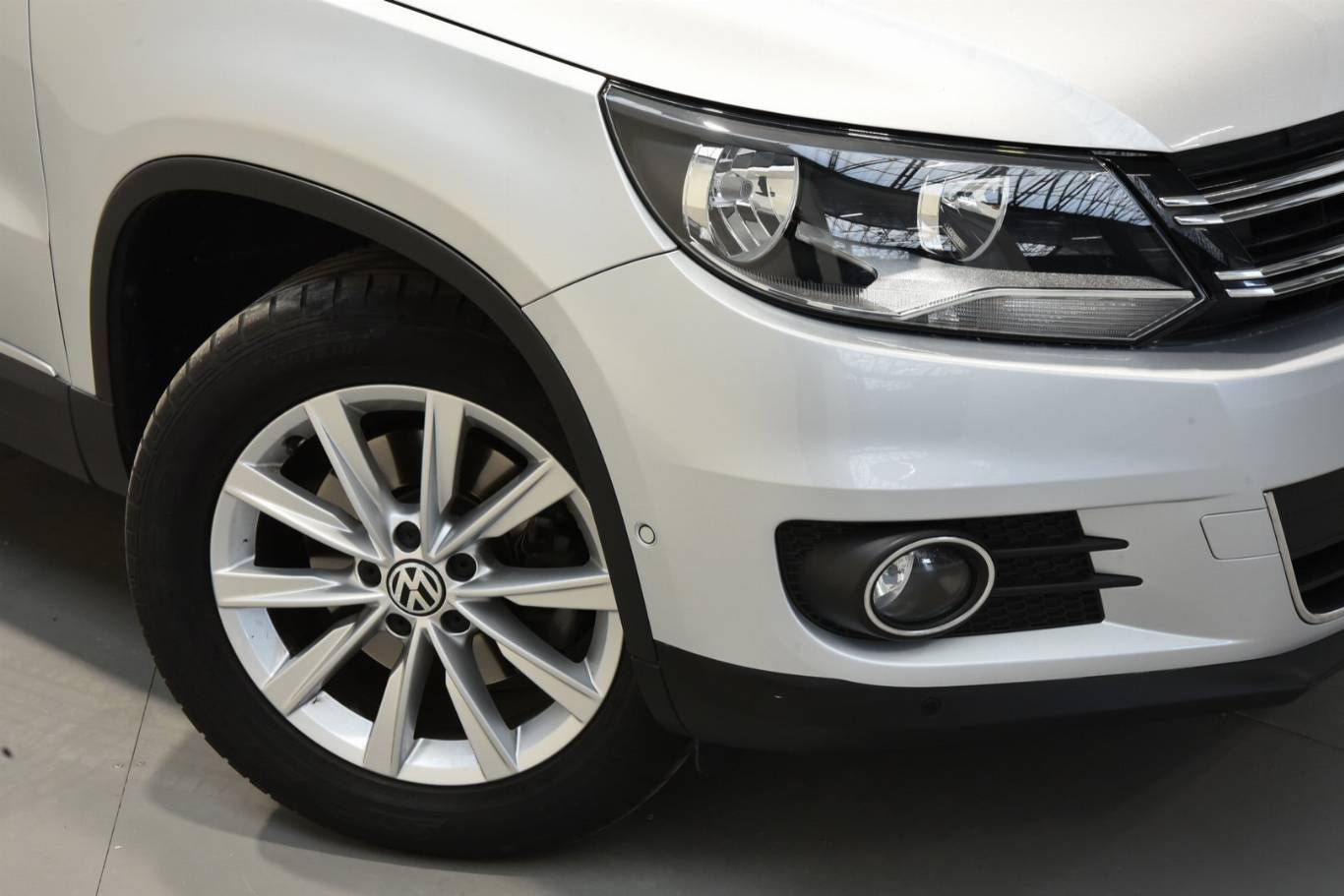 VOLKSWAGEN Tiguan 56