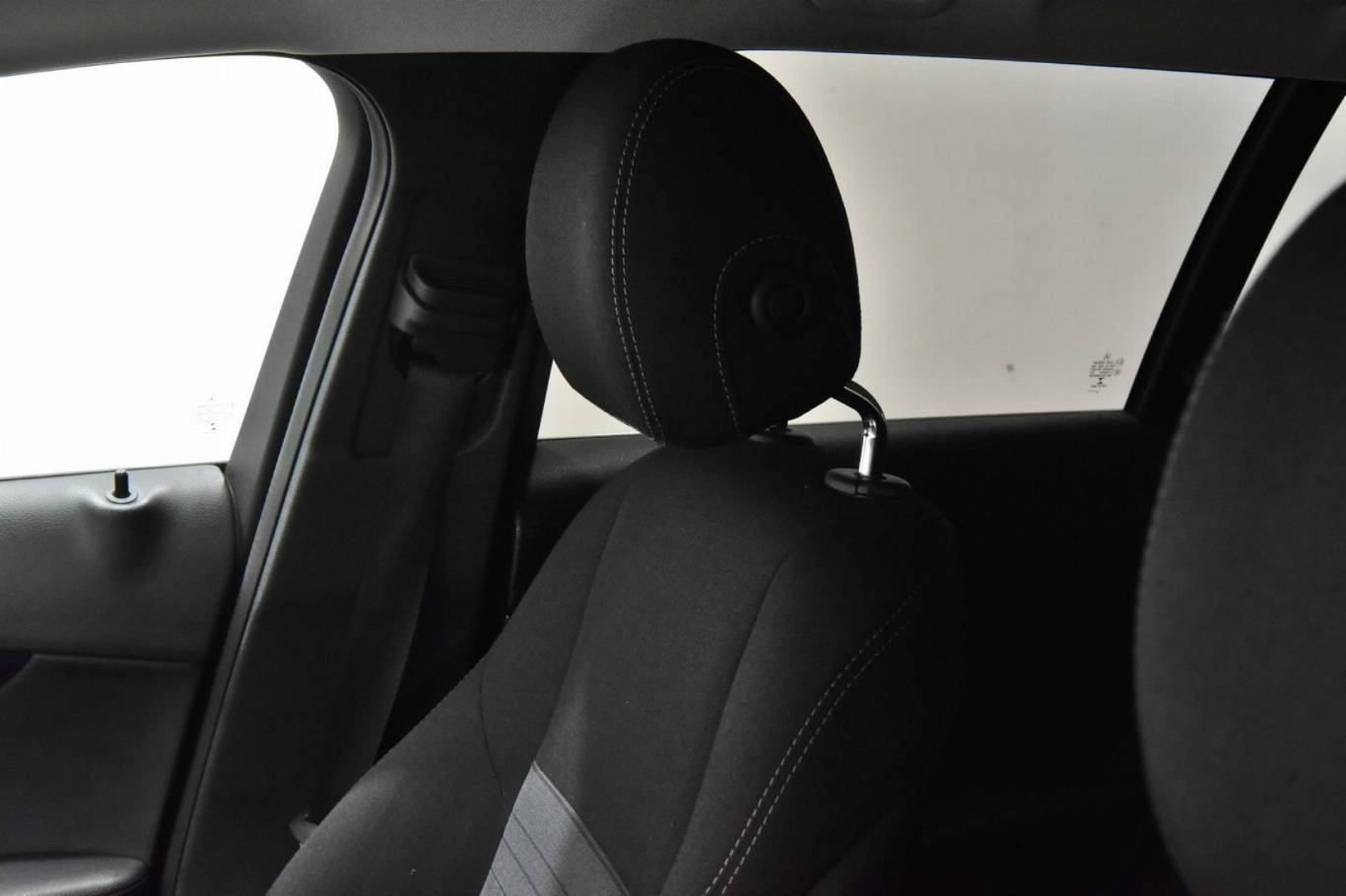 MERCEDES-BENZ C 200 20