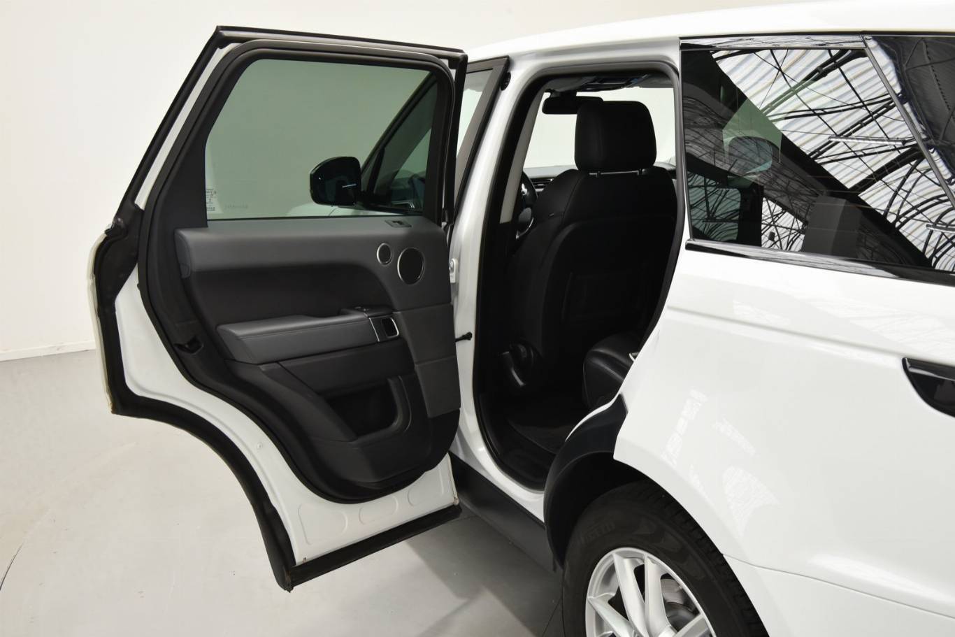 LAND ROVER Range Rover Sport 44