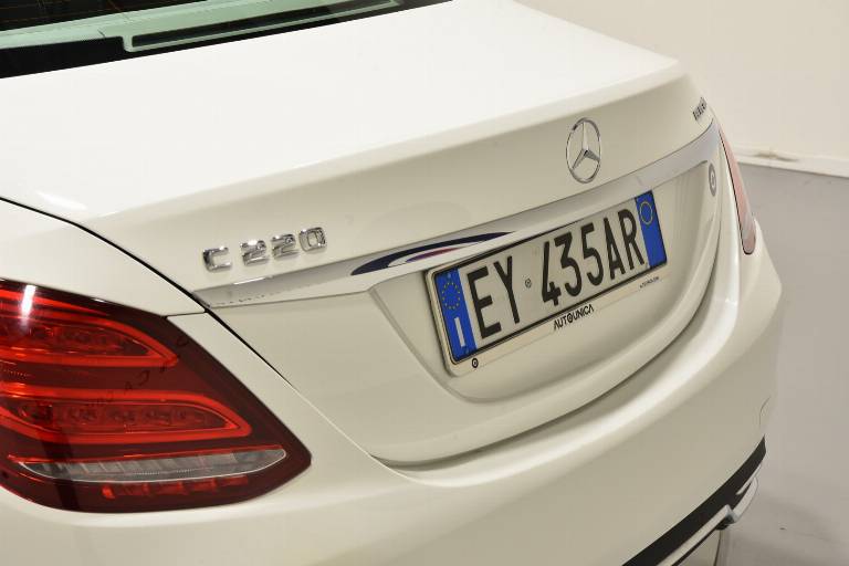MERCEDES-BENZ C 220 64