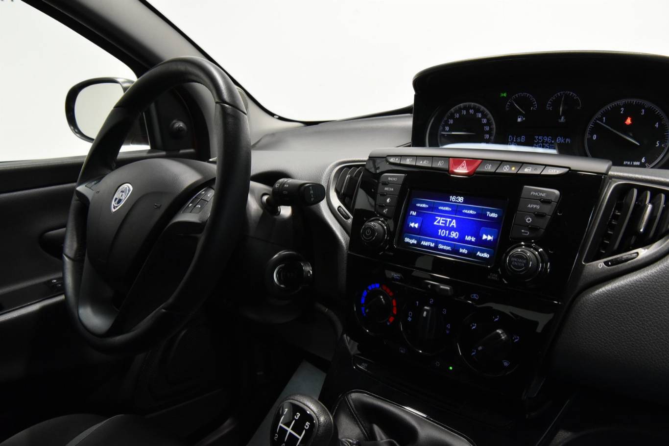 LANCIA Ypsilon 27