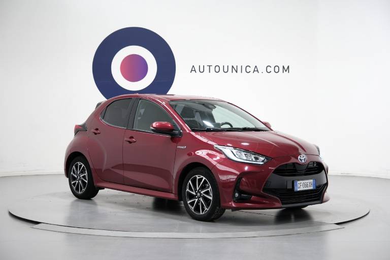 TOYOTA Yaris 3