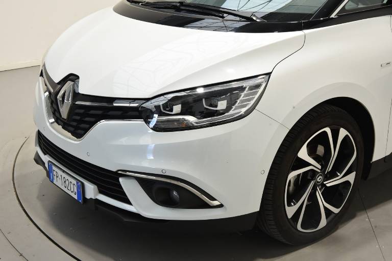 RENAULT Scenic 47