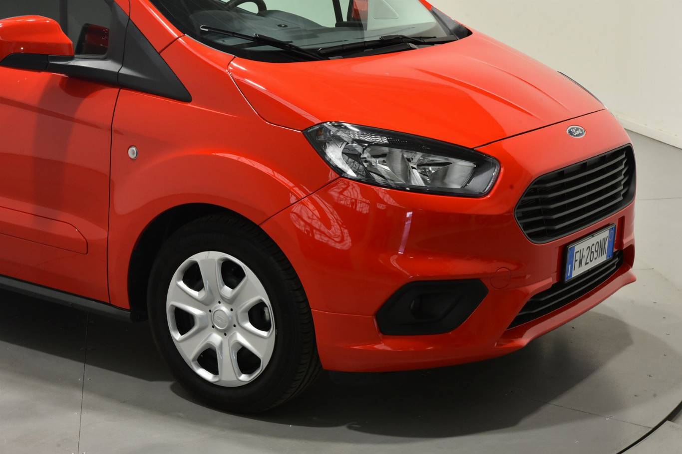 FORD Tourneo Courier 33