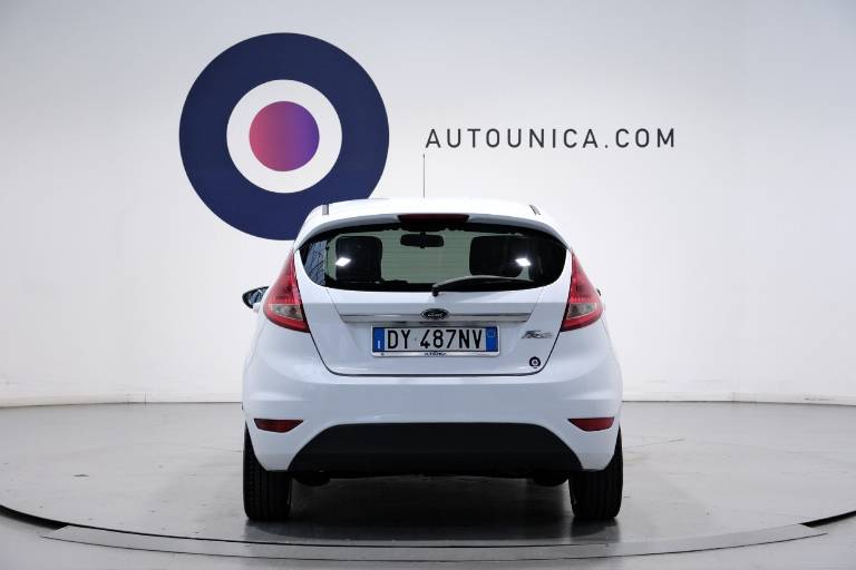 FORD Fiesta 15