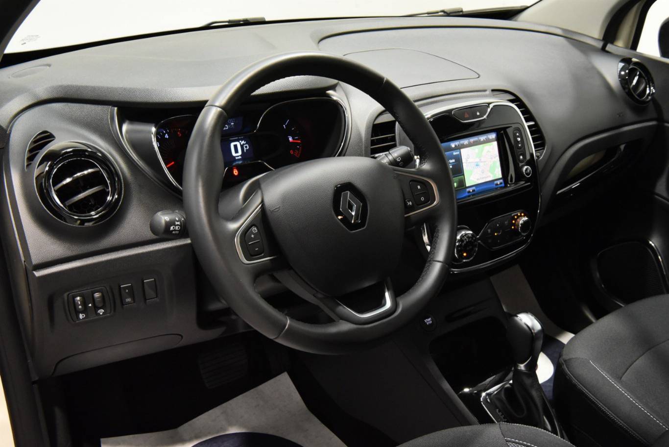 RENAULT Captur 3