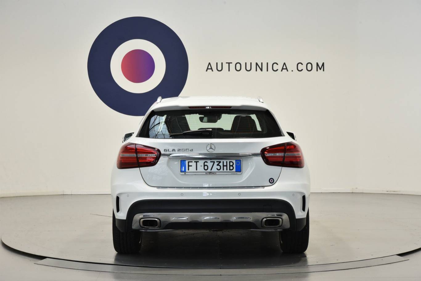 MERCEDES-BENZ GLA 200 6