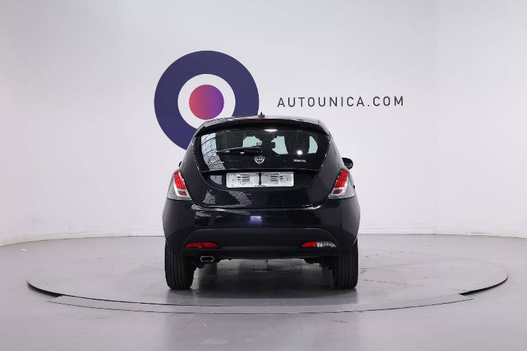 LANCIA Ypsilon 5
