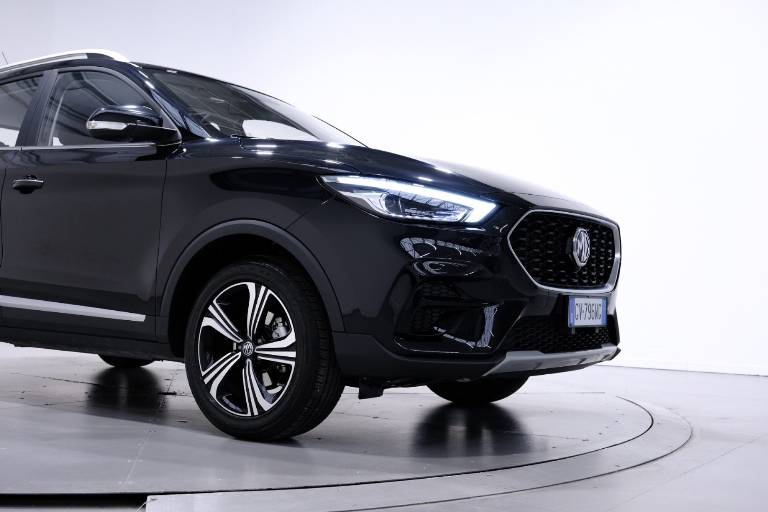 MG ZS 47
