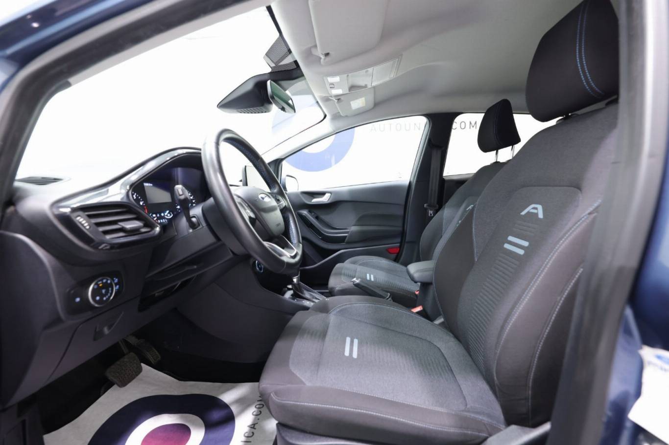 FORD Fiesta 19