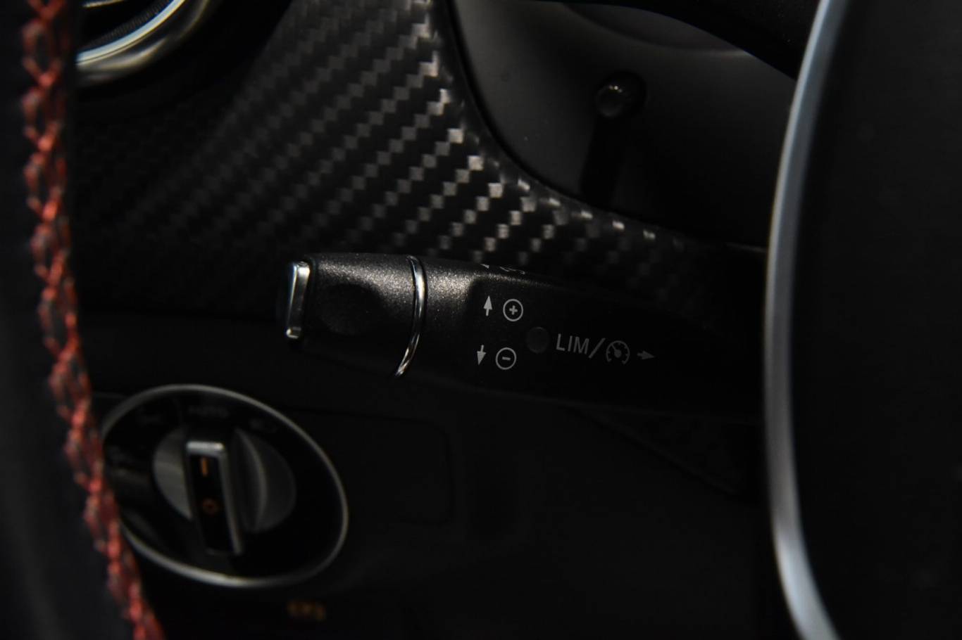 MERCEDES-BENZ A 180 7