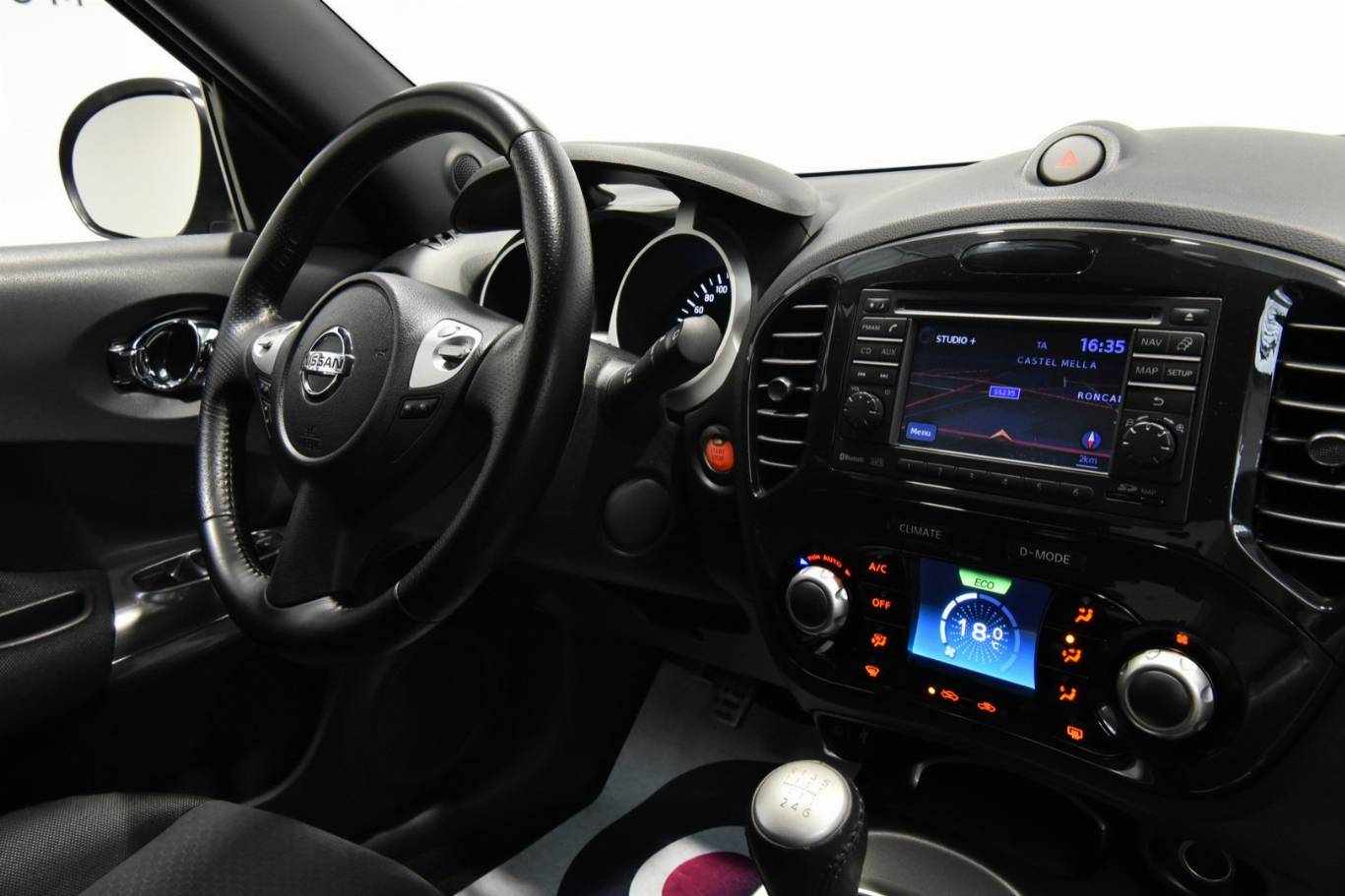 NISSAN Juke 28