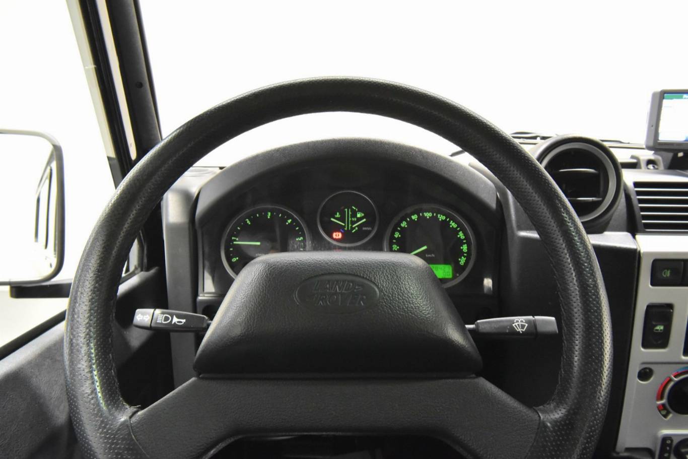 LAND ROVER Defender 42