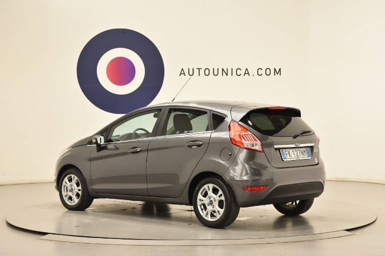 FORD Fiesta 2