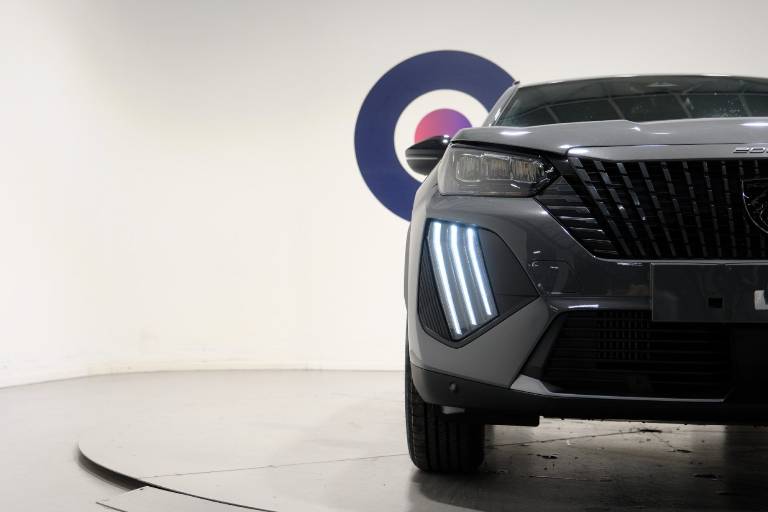 PEUGEOT 2008 48