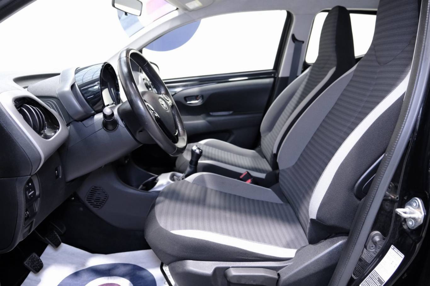 TOYOTA Aygo 18
