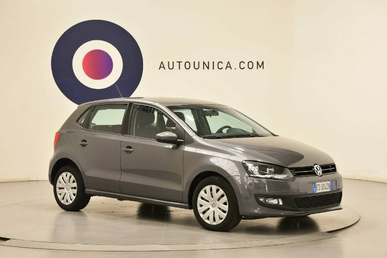 VOLKSWAGEN Polo 9
