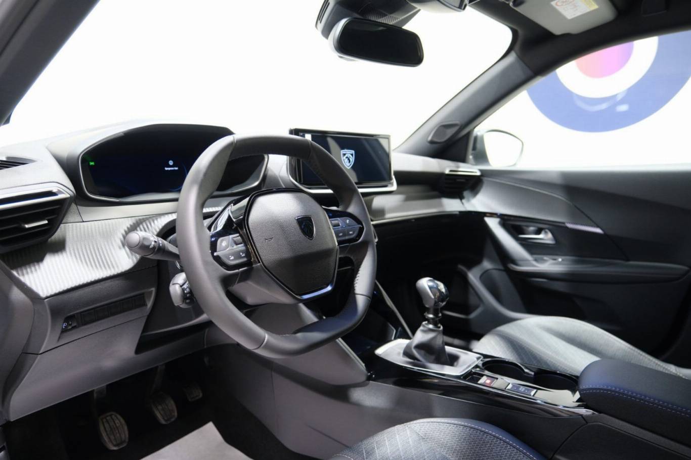 PEUGEOT 2008 5