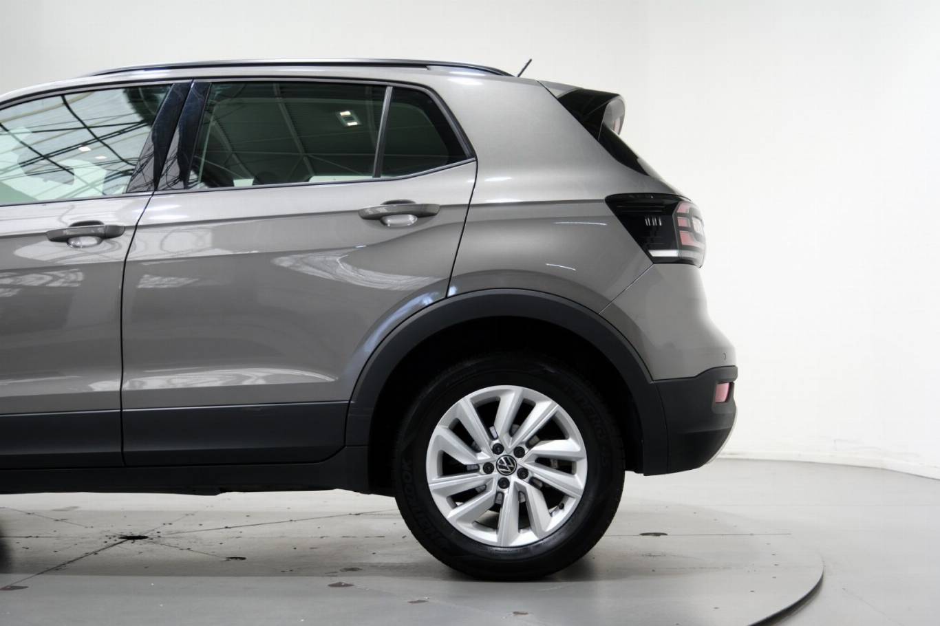 VOLKSWAGEN T-Cross 38
