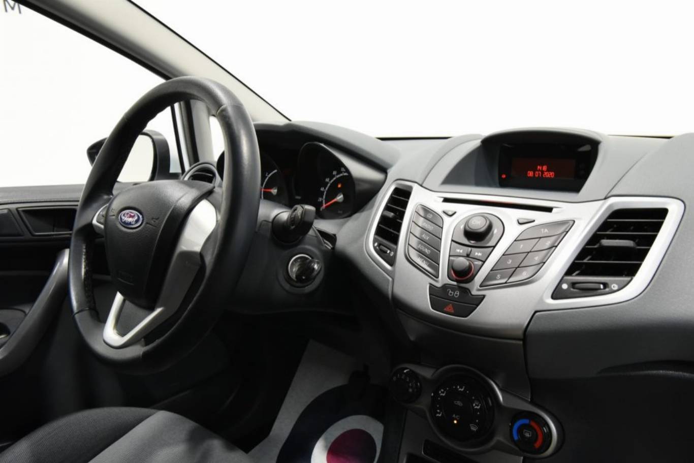 FORD Fiesta 28