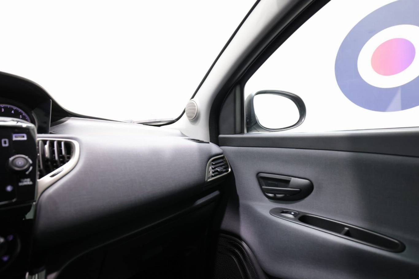 LANCIA Ypsilon 28