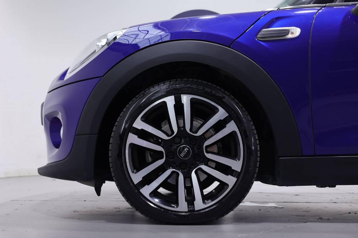 MINI One 17