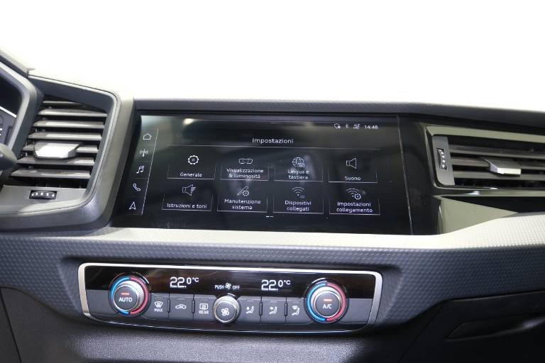 AUDI A1 9