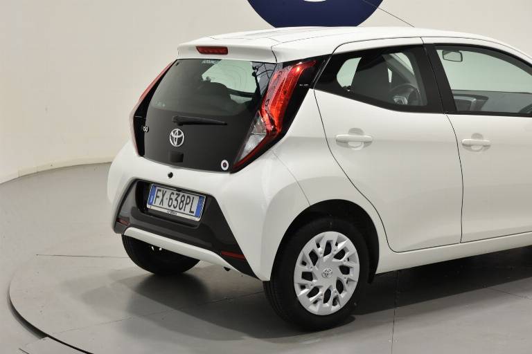 TOYOTA Aygo 18
