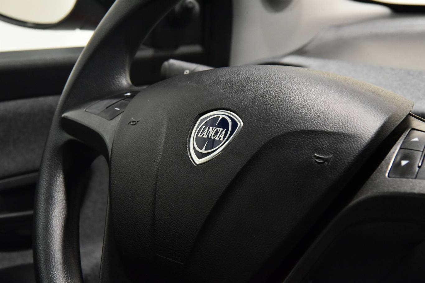 LANCIA Ypsilon 29