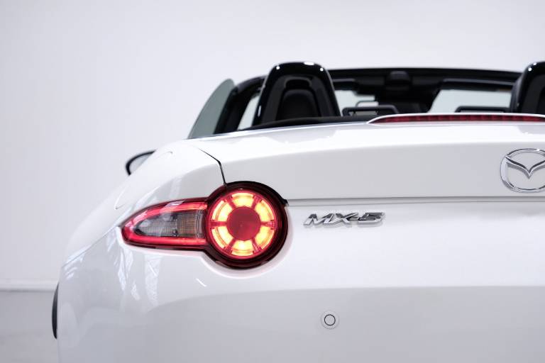 MAZDA MX-5 46