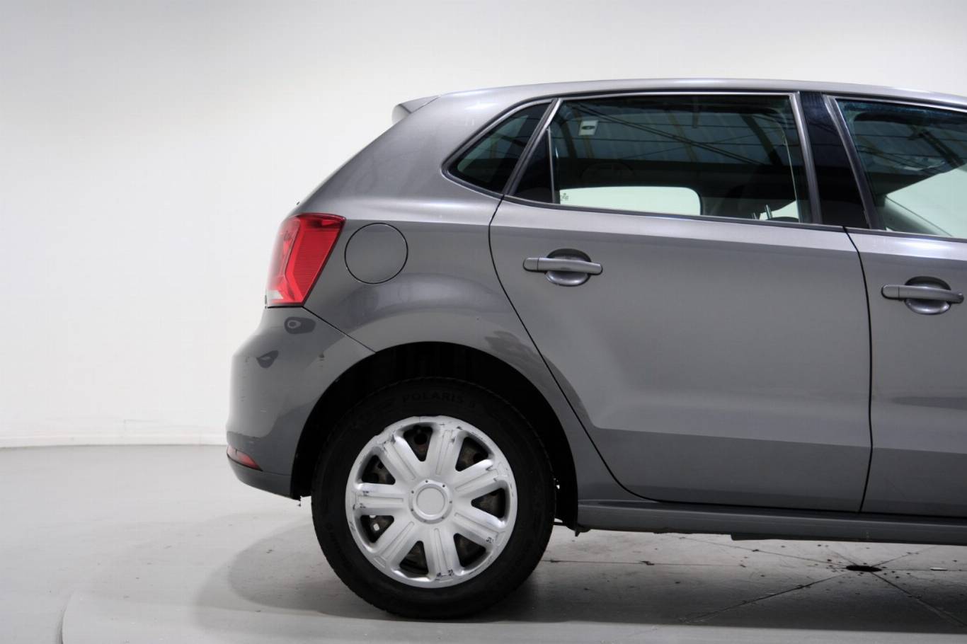 VOLKSWAGEN Polo 43