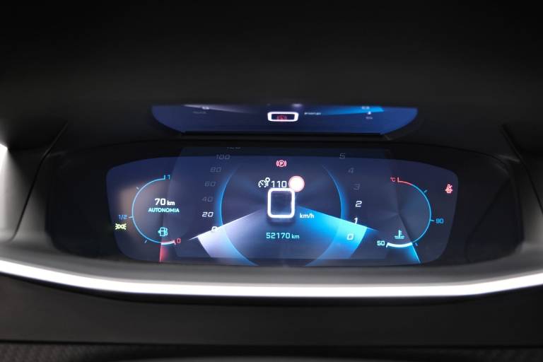 PEUGEOT 208 9