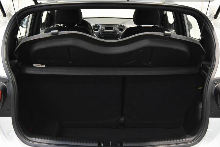 HYUNDAI I10 9