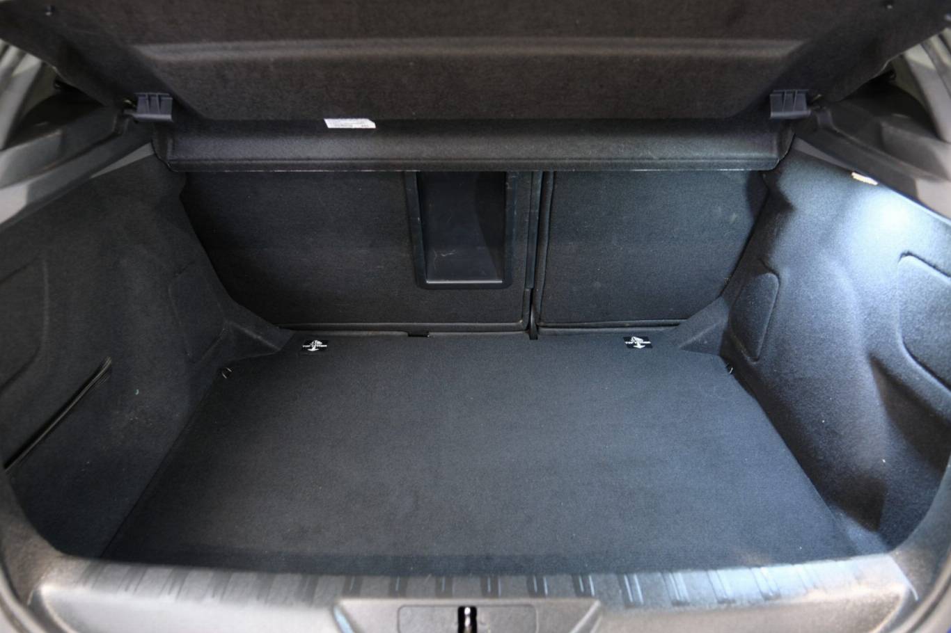 PEUGEOT 308 64