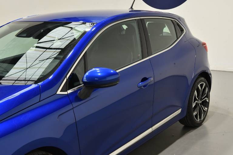 RENAULT Clio 47