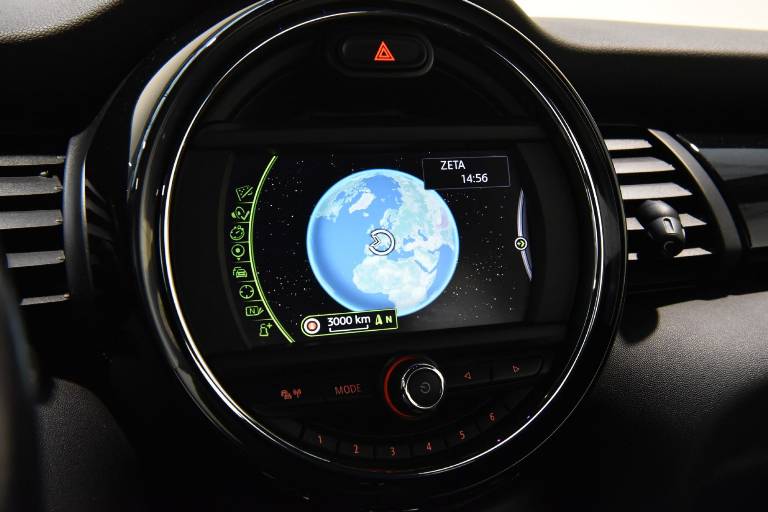 MINI Cooper D 23