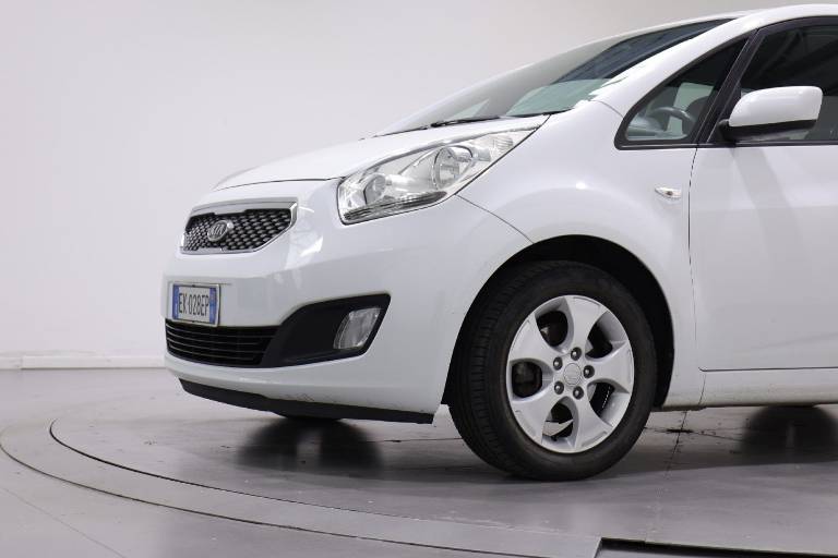 KIA Venga 12