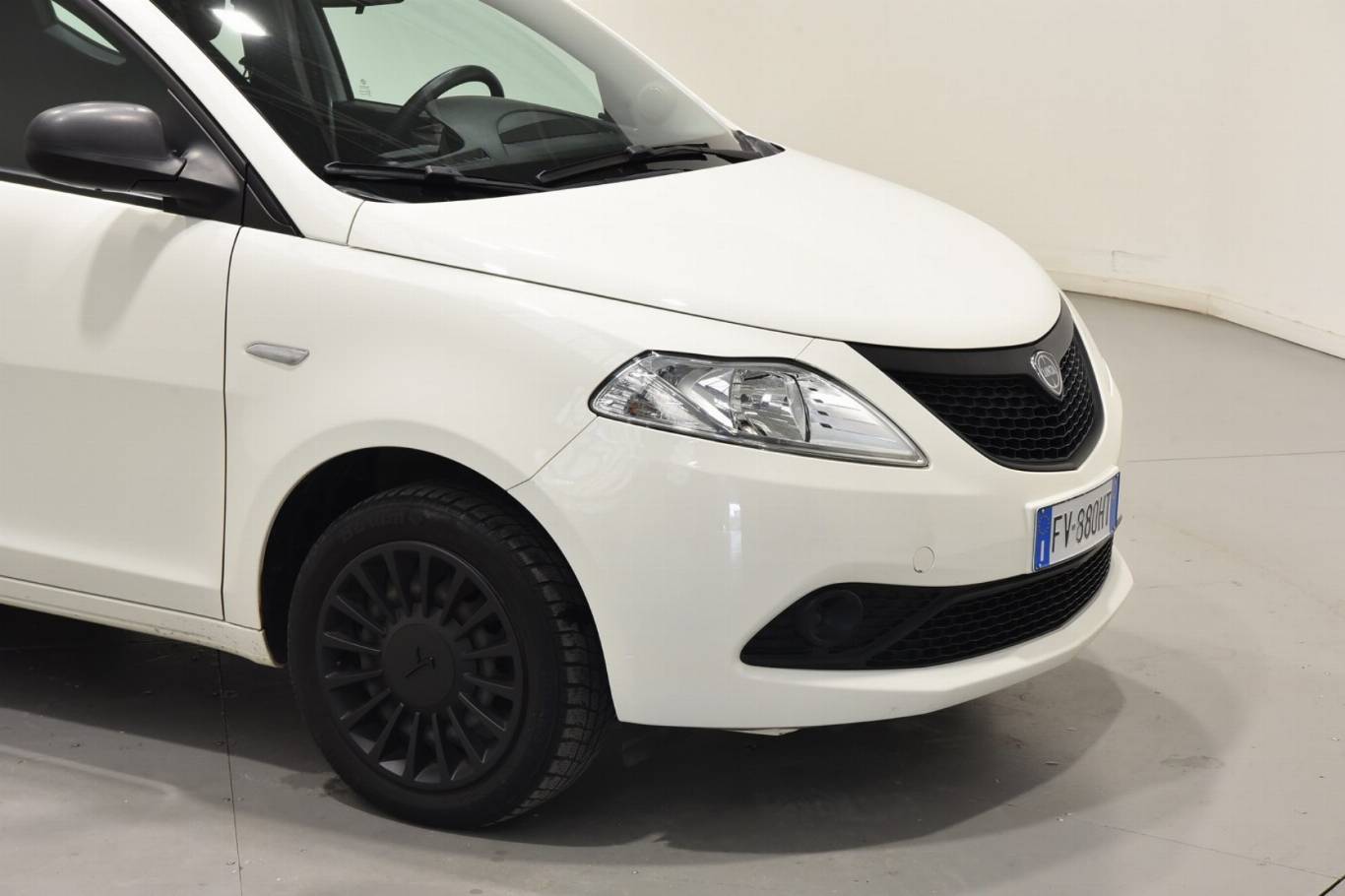 LANCIA Ypsilon 16