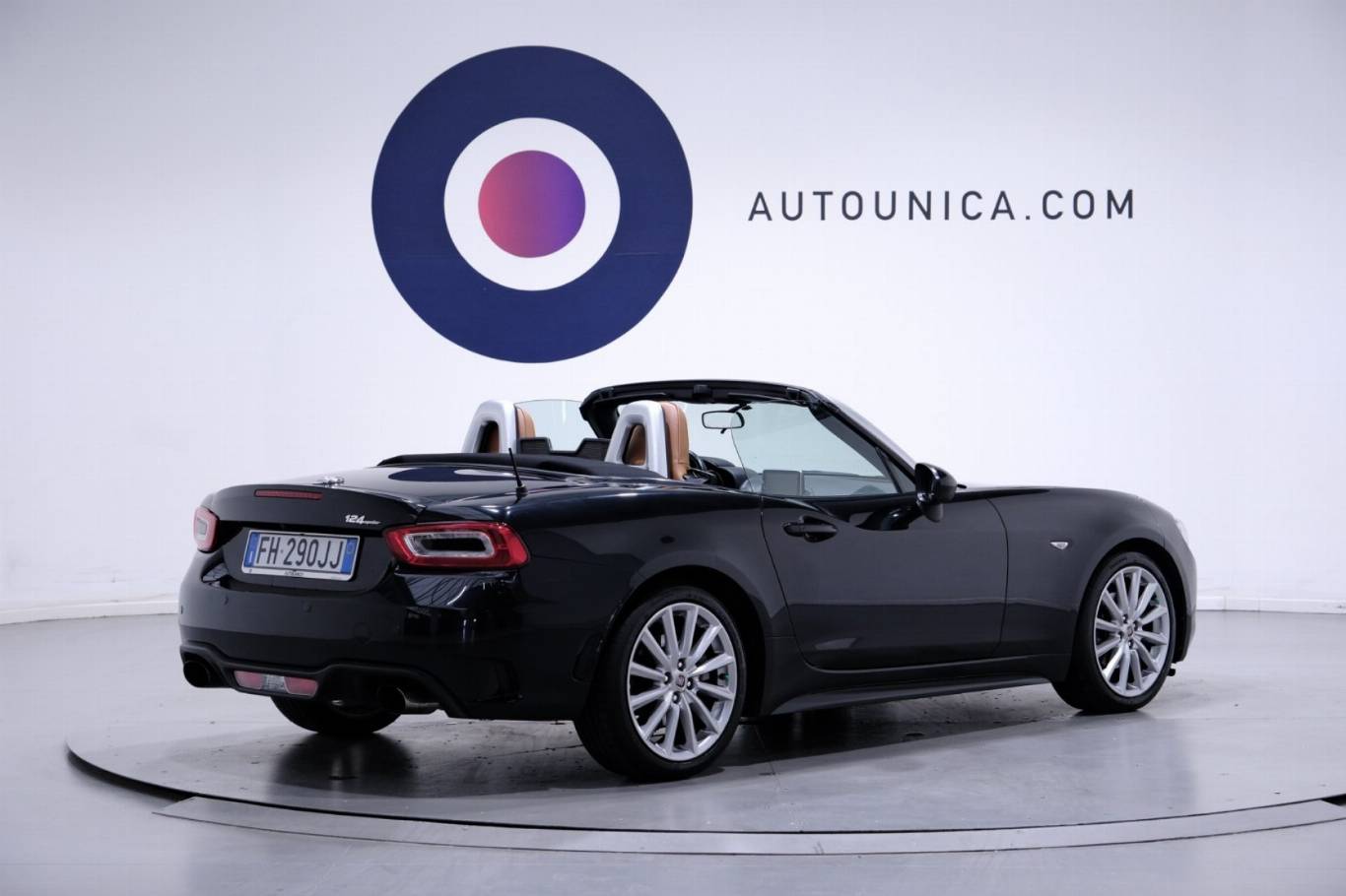FIAT 124 Spider 15