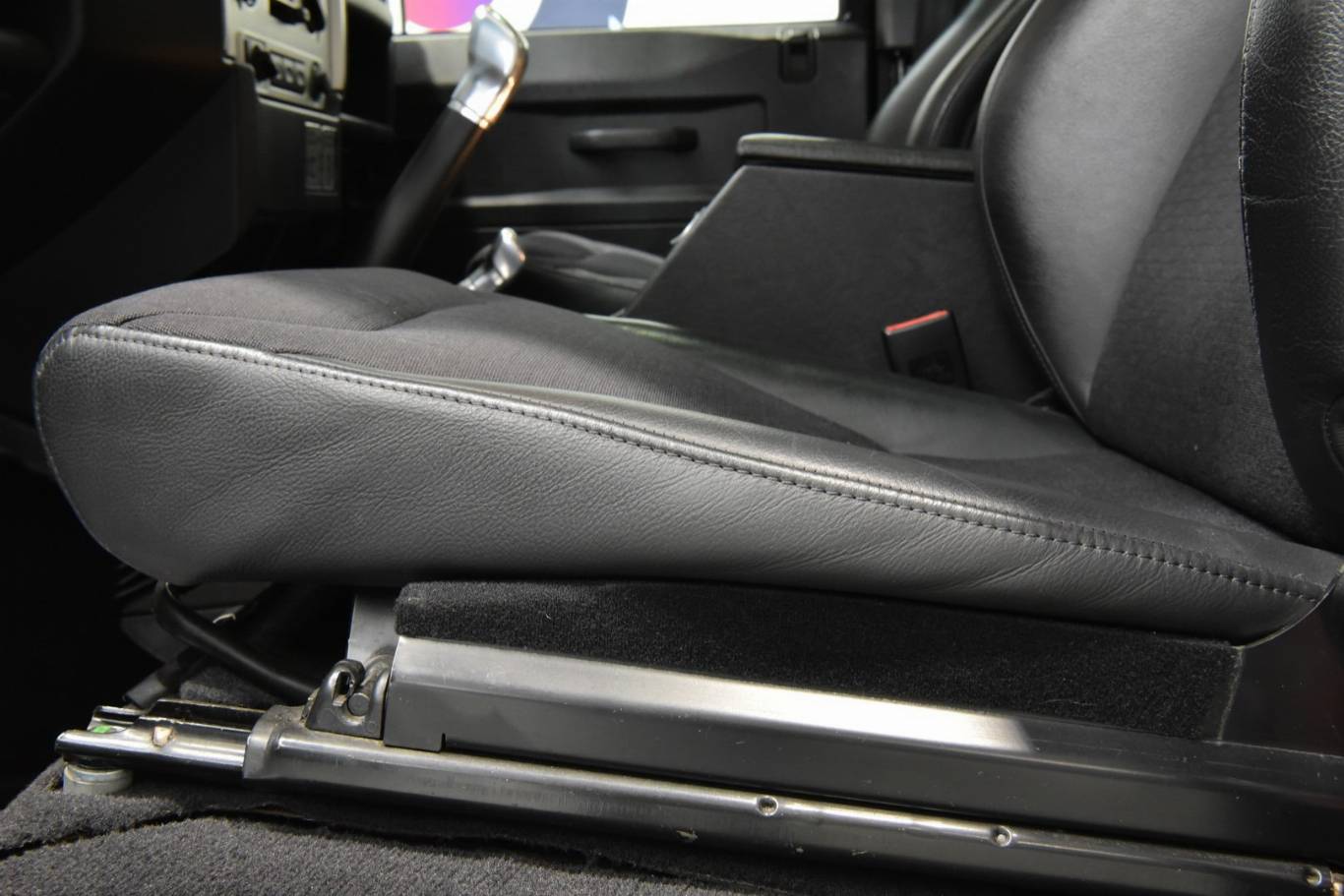 LAND ROVER Defender 47