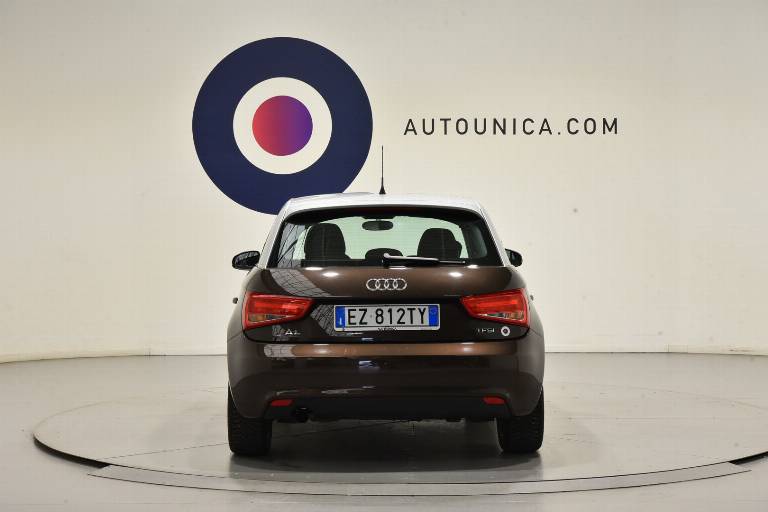 AUDI A1 6