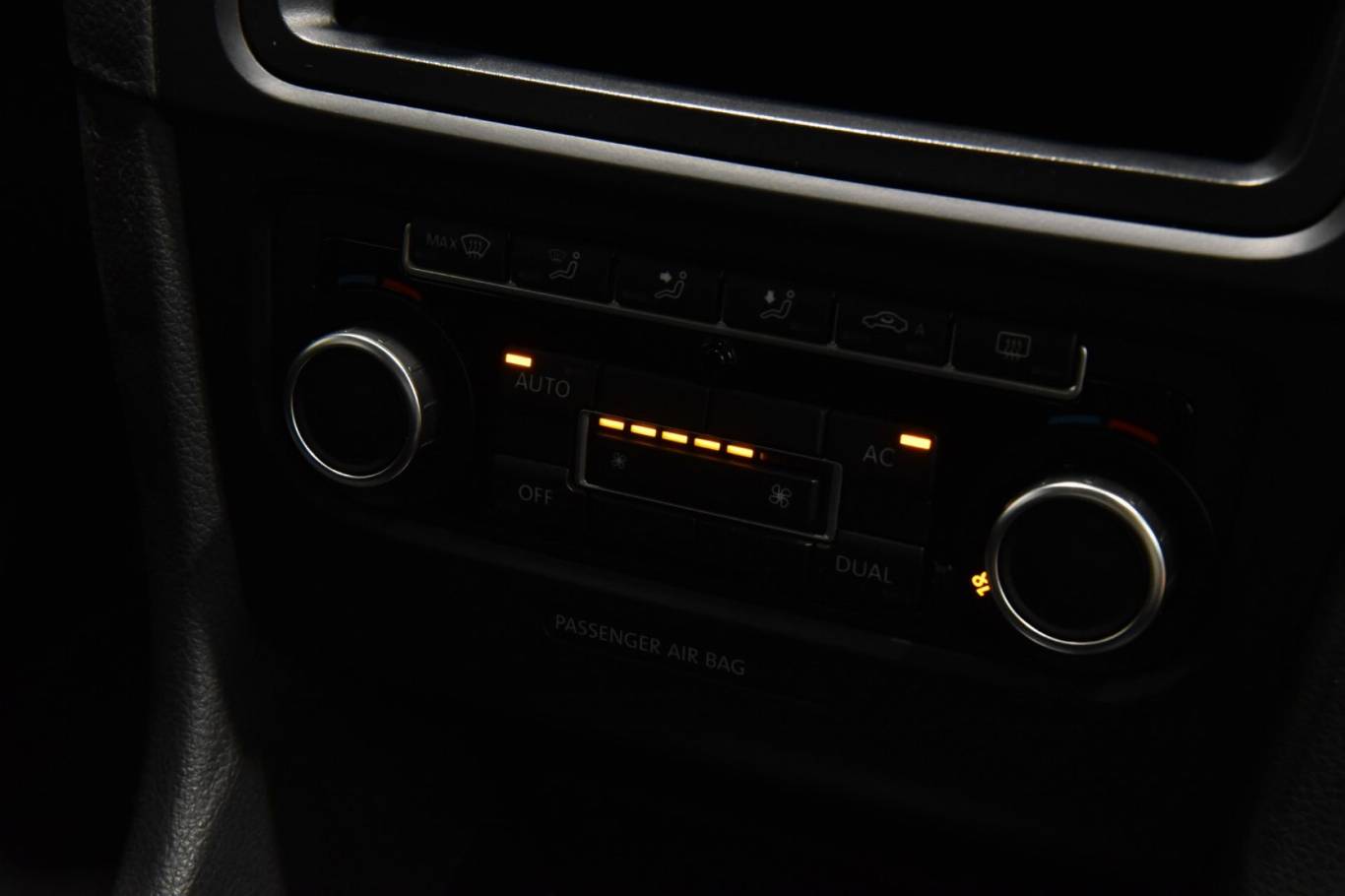 VOLKSWAGEN Golf Variant 30