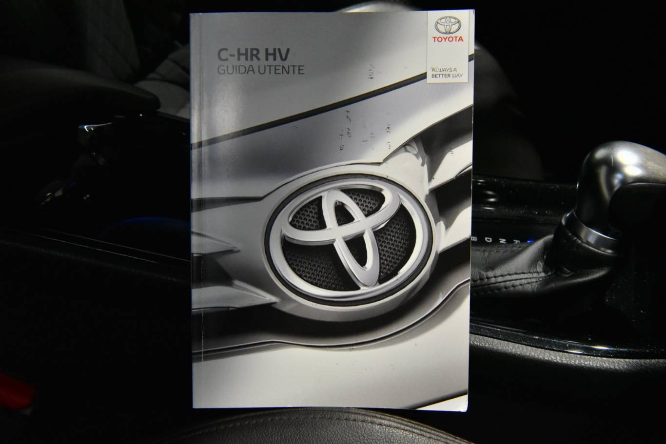 TOYOTA C-HR 55