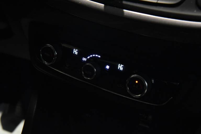 OPEL Crossland X 36